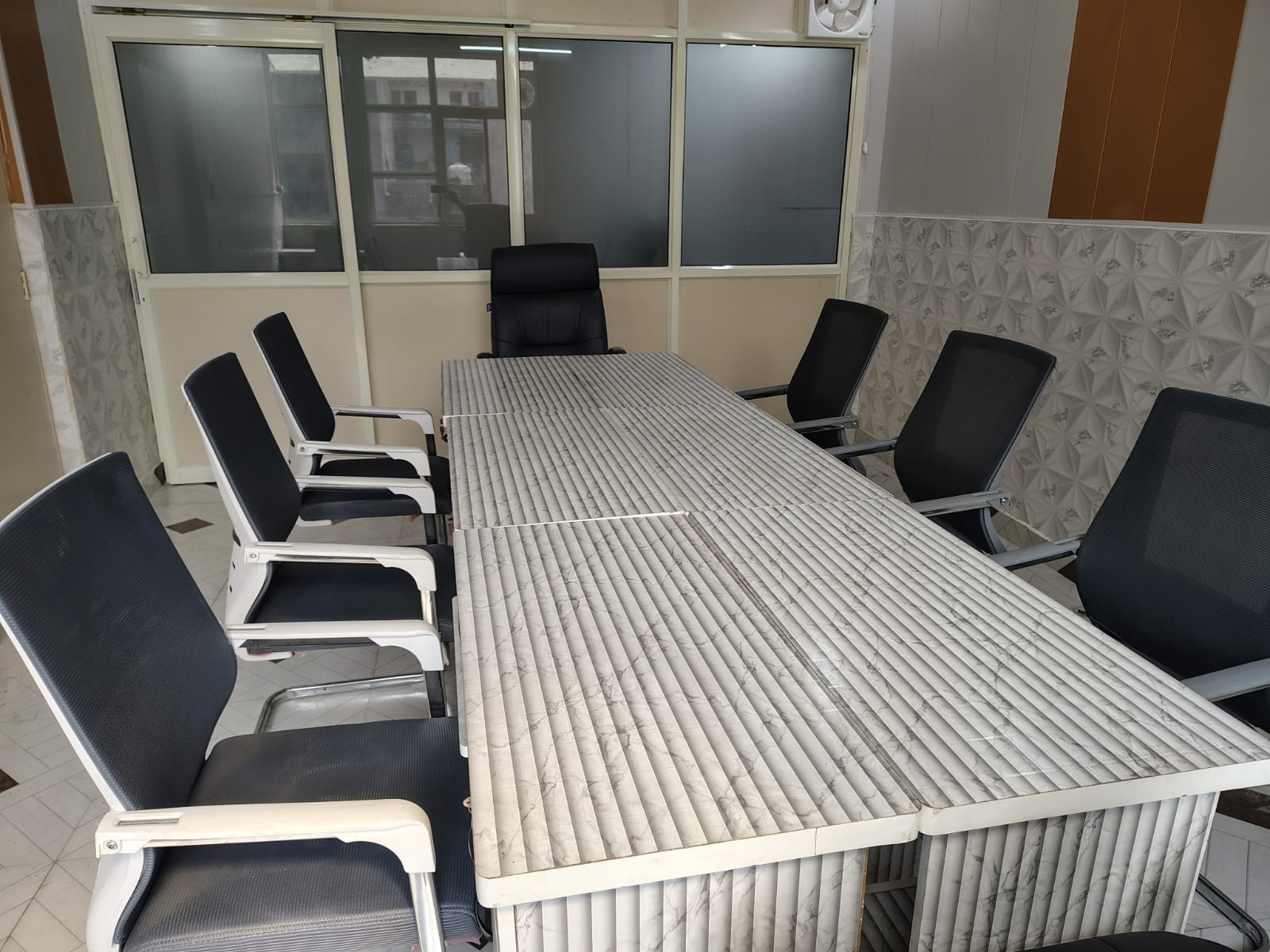 Virtual Vibe Office Hub